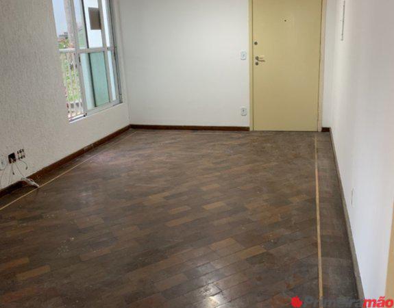 Alugo apartamento R$ 1.400 com condomínio incluso