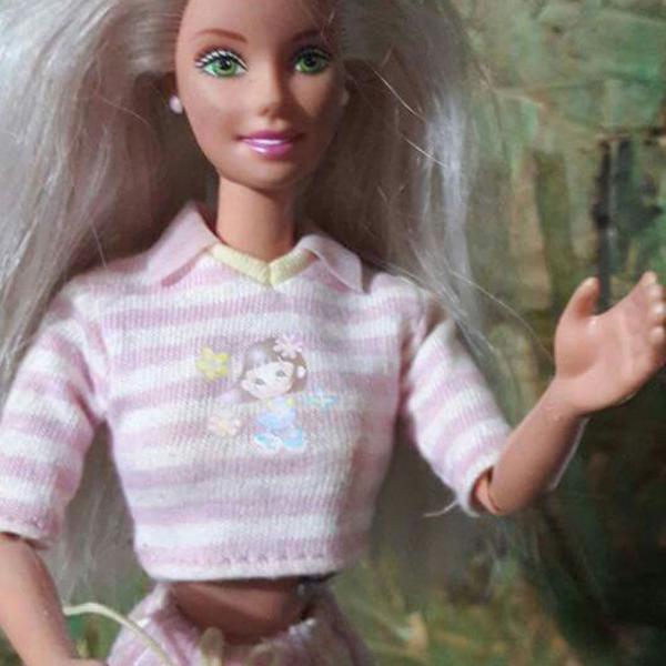 Barbie mattel rara babá