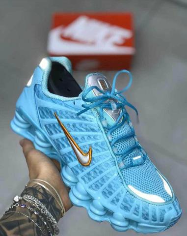 Tênis Nike 12 molas