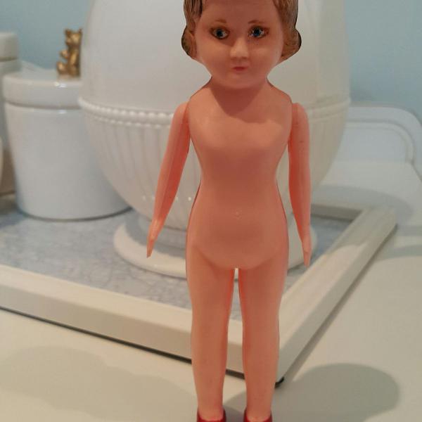 boneca antiga