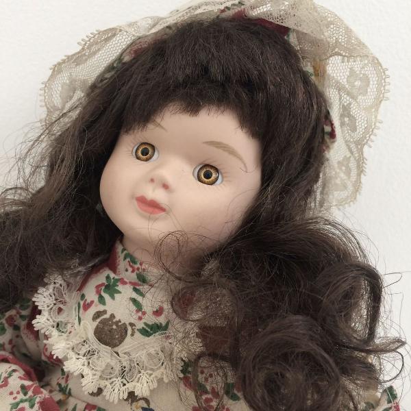 boneca porcelana importada