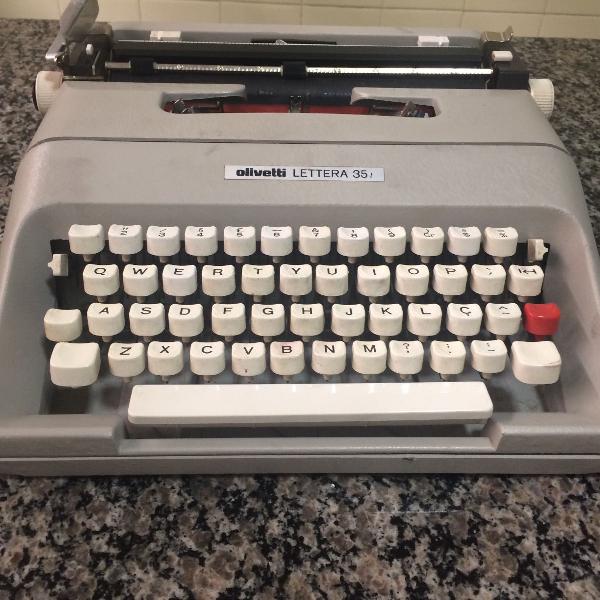 maquina de escrever olivetti