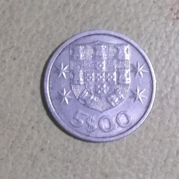 moeda - cinco escudos - república portuguesa - 1970