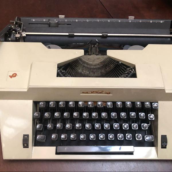 máquina de escrever remington 33 l