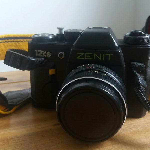 máquina fotográfica zenit