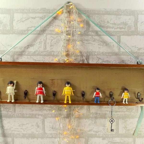 porta chaves com bonecos antigos playmobil