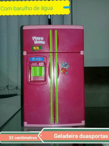 Geladeira da Barbie