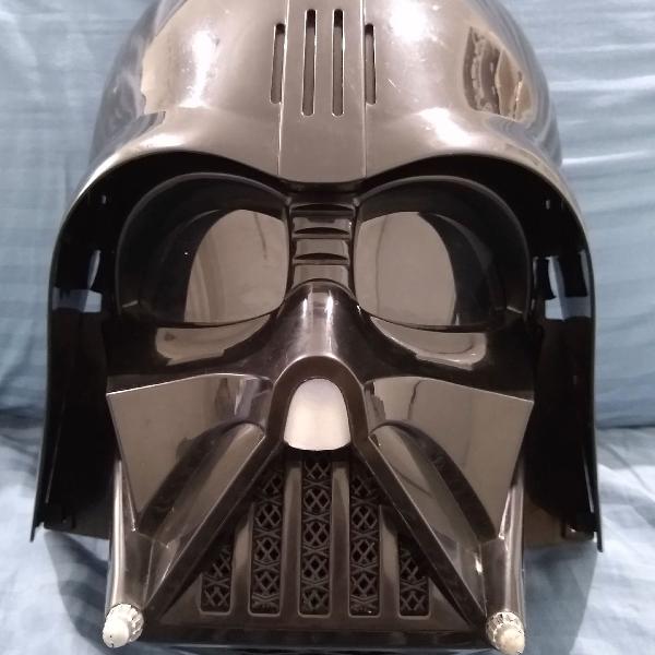 Máscara elétrica Darth Vader