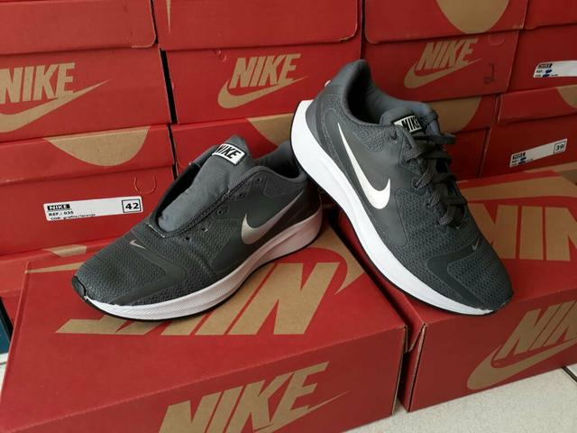 Tenis nike