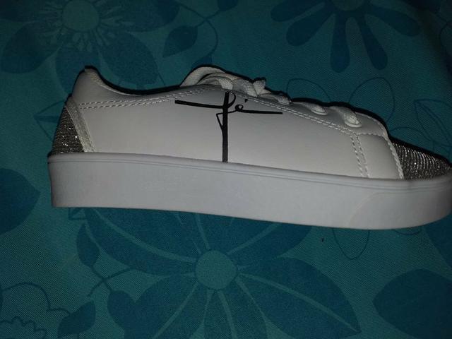 Tenis tam 35