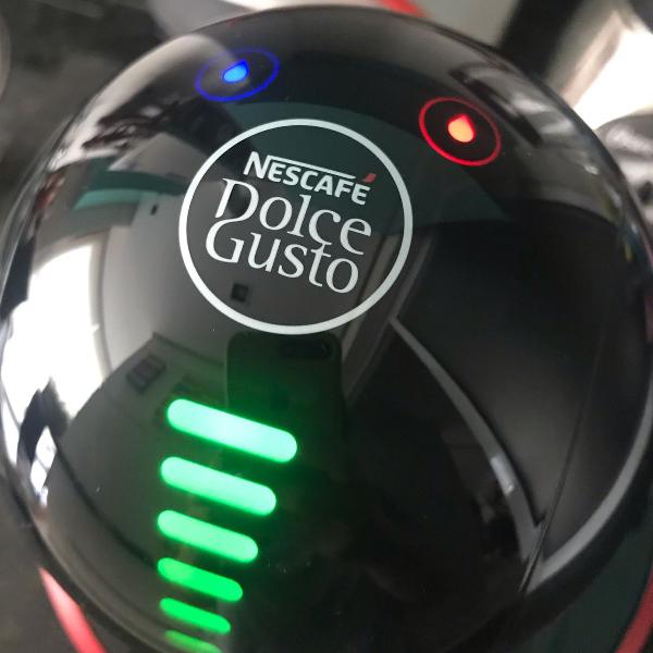 cafeteira dolce gusto drop automática