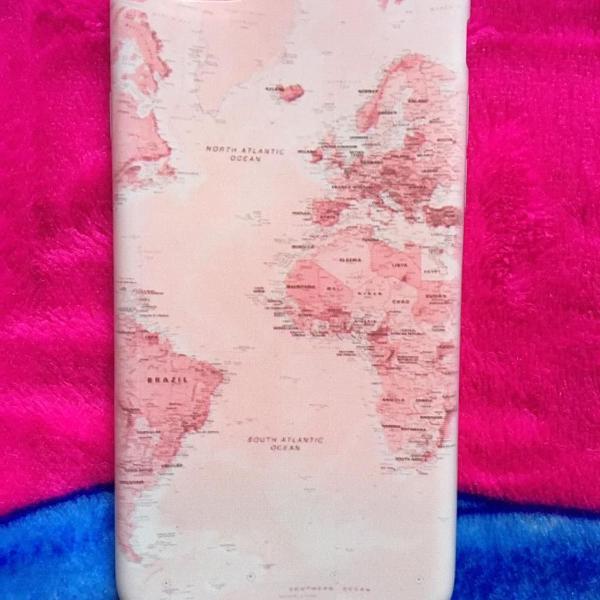 capinha para celular mapa mundi rosa