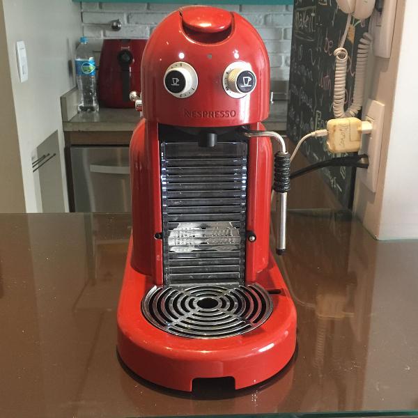 máquina de café retrô nespresso