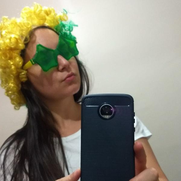 peruca Brasil + óculos folia