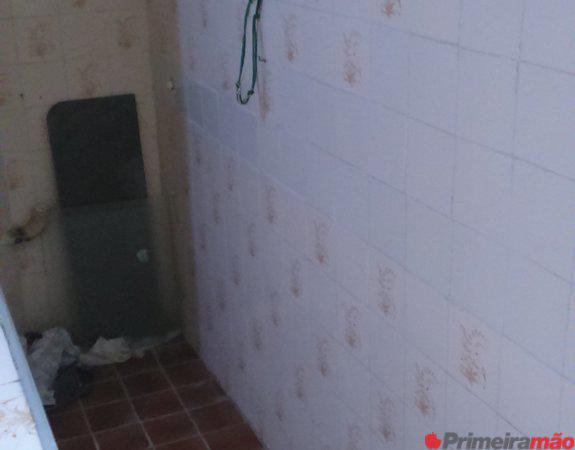 Aluga-se apartamento 2 dormitórios - Bairro Encruzilhada -