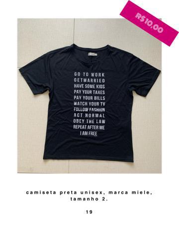 Camiseta preta unisex