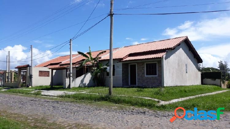 Duas Casas residencial, Centro de Balneário Pinhal