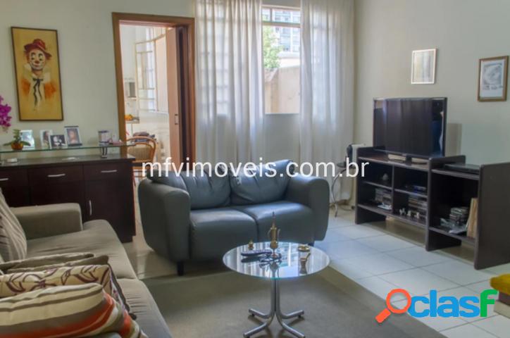 Residência no bairro de Pinheiros, 114 m² de área útil,