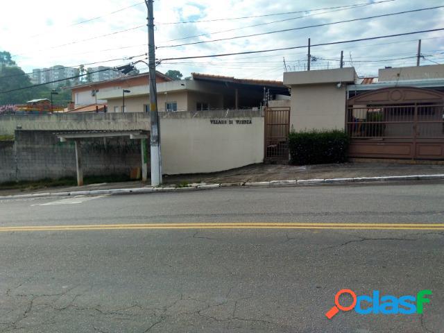 Sobrado com 3 dormitórios à venda, 82 m² por R$ 390.000 -