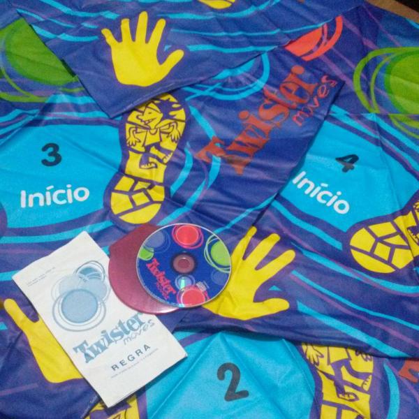 jogo twister moves com cd