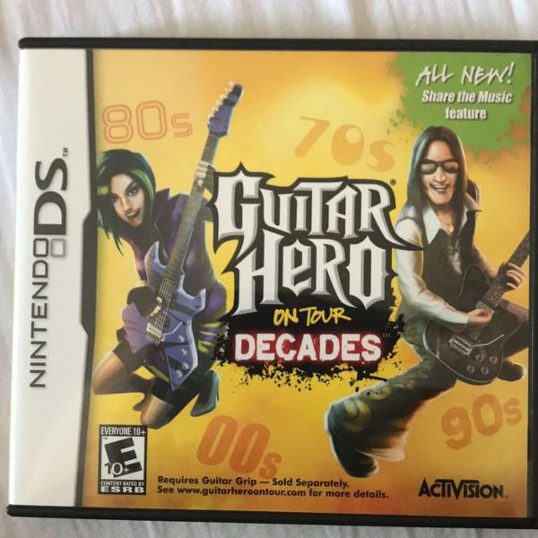 joguinho nintendo ds. guitar hero decades. na caixa com tudo