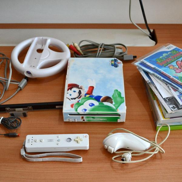 nintendo wii desbloqueado completo + volante + 12 jogos