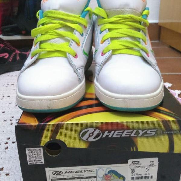tenis de rodinha