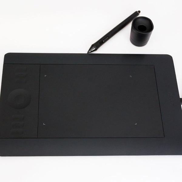 wacom intuos 5 touch pen tablet pequena.