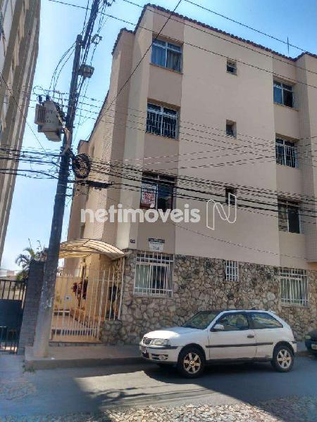 Apartamento, Sagrada Família, 2 Quartos, 1 Vaga