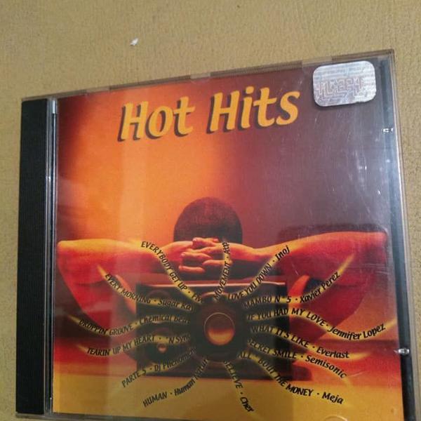 cd - hot hits - cher, five, sugar ray, n sync, meja e outros