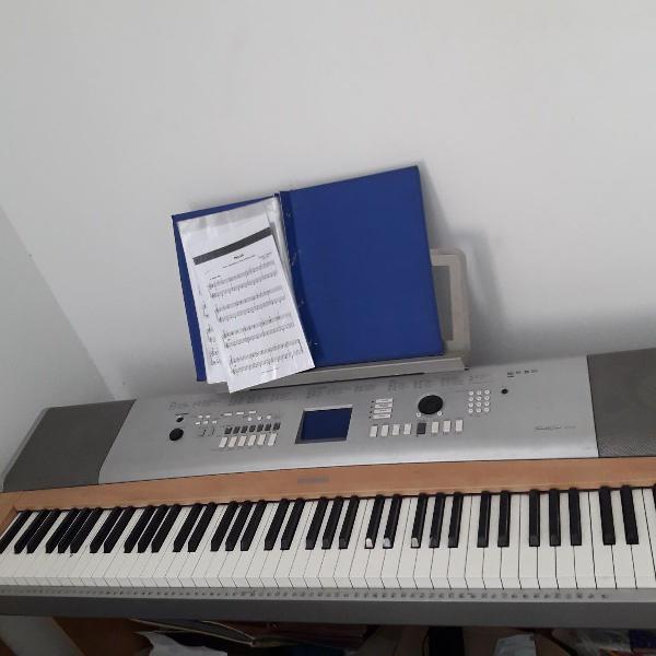 piano digital yamaha dgx620