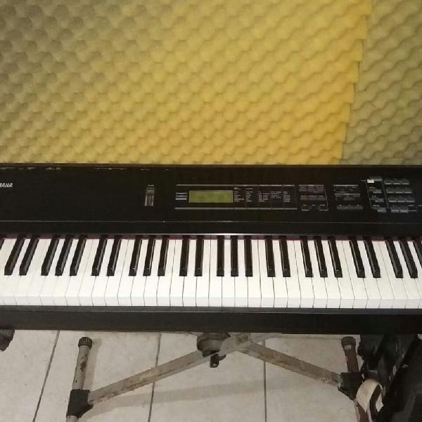 teclado (piano) Yamaha S08