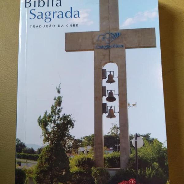 bíblia sagrada - edição especial - tradução da cnbb -