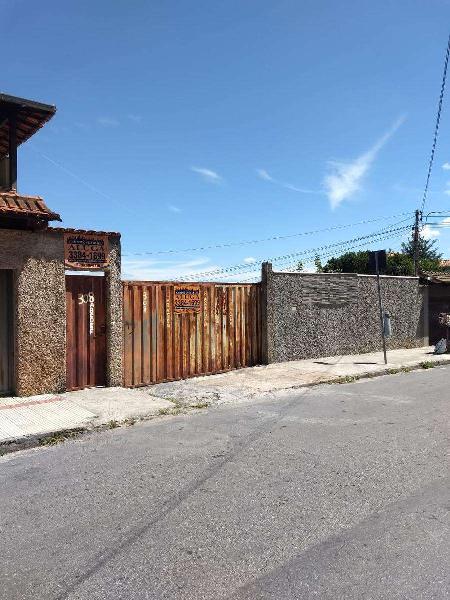 Casa, Santa Cruz (barreiro), 2 Quartos, 1 Vaga