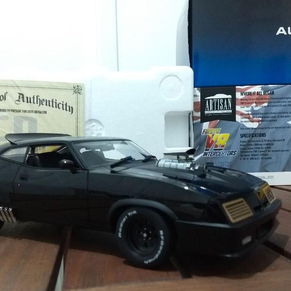 Interceptors Mad Max 1 - 1:18 na caixa