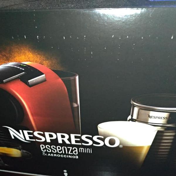 cafeteira nespresso essenza vermelho 110v
