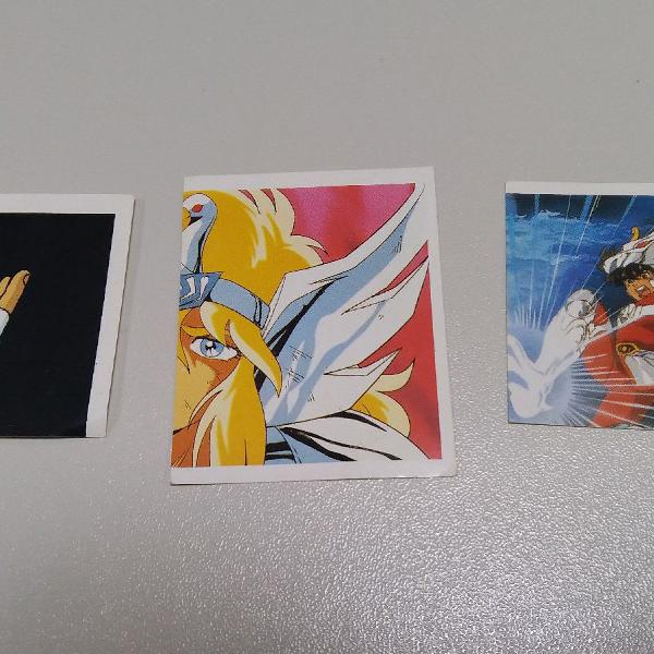 3 figurinhas álbum cavaleiros do zodíaco 1995