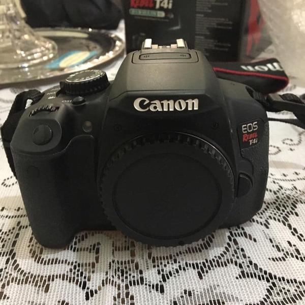 câmera profissional canon t4i