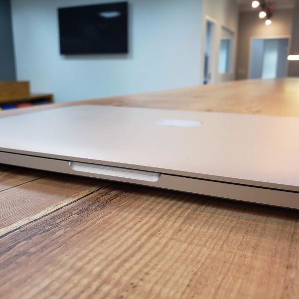 macbook pro 13 2015