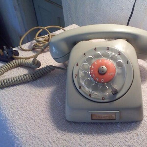 telefone de disco antigo