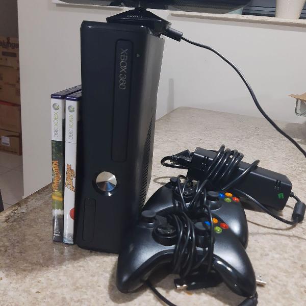 Xbox 360 destravado (2 controles + Kinect + jogos)