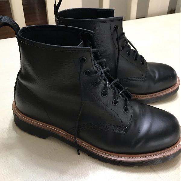 bota dr martens