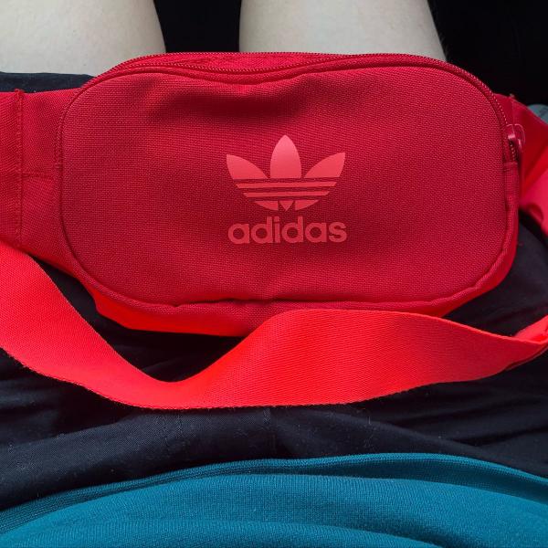 pochete adidas