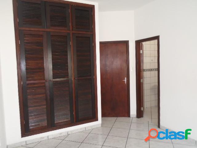 Apartamento - Aluguel - Lorena - SP - Centro)