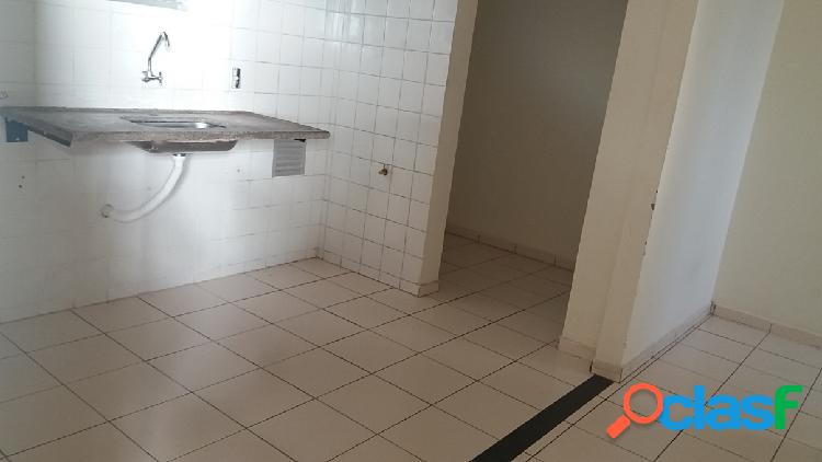 Apartamento - Aluguel - TAQUARITINGA - SP - VILA SARGI)