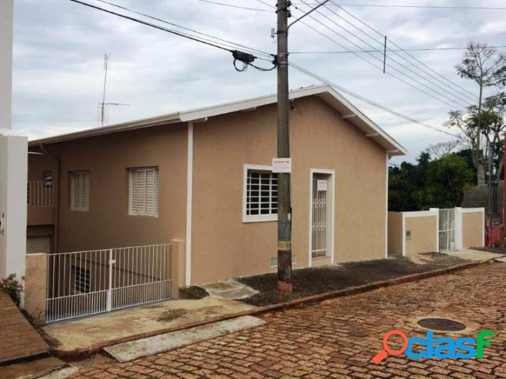 VENDE-SE ÓTIMA CASA AMPLA NO BAIRRO ALTO EM PIRAJU/SP