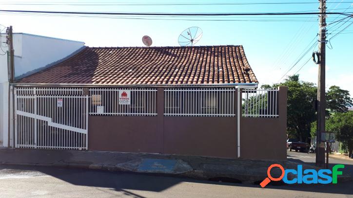 VENDE-SE ÓTIMA CASA NA VILA JURUMIRIM EM PIRAJU/SP