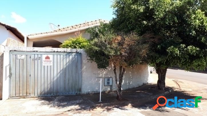 VENDE-SE ÓTIMA CASA NO RES. ELDORADO EM PIRAJU/SP
