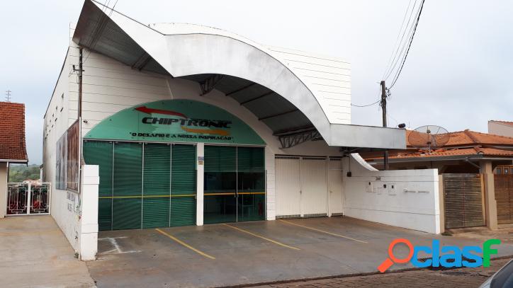 VENDE-SE ÓTIMO PONTO COM./RESID NO CENTRO DE PIRAJU/SP