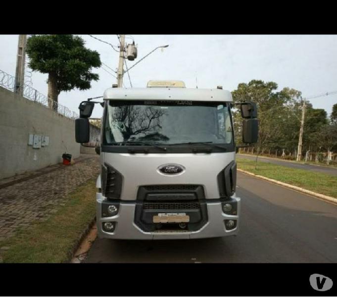 Ford cargo 1319